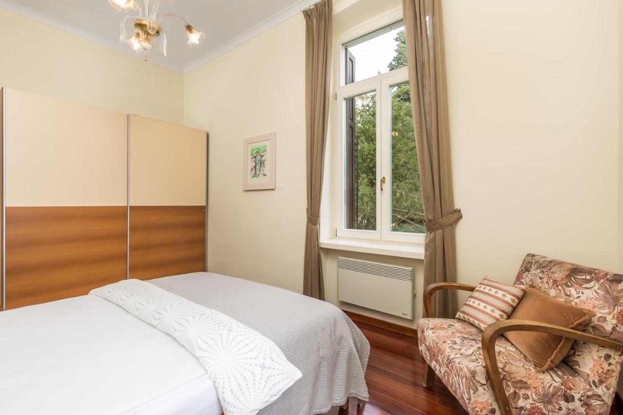 Apartment Adrija Опатия Екстериор снимка
